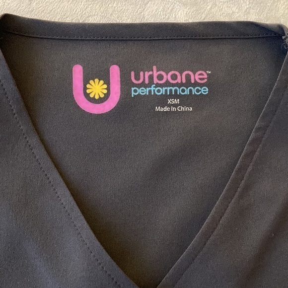 Urbane Performance Scrub Top Graphite Size XS - Picture 6 of 14